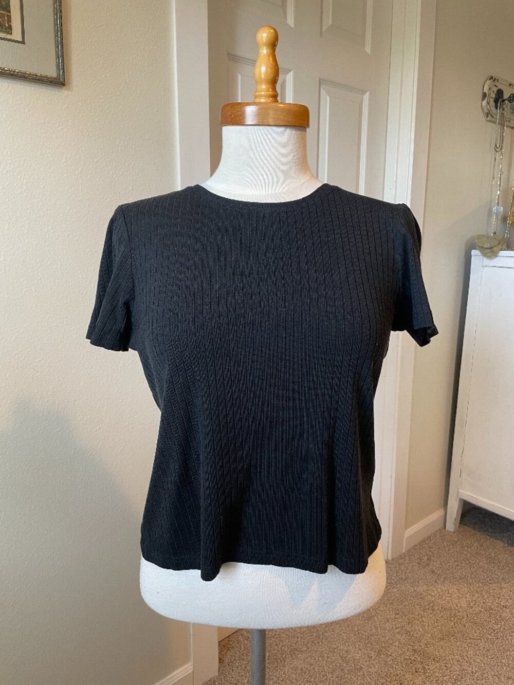 Liz Claiborne Ribbed Short Sleeve T-shirt Black Silk Spandex Blend Petite Small